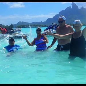 Meet your Posher, Toni